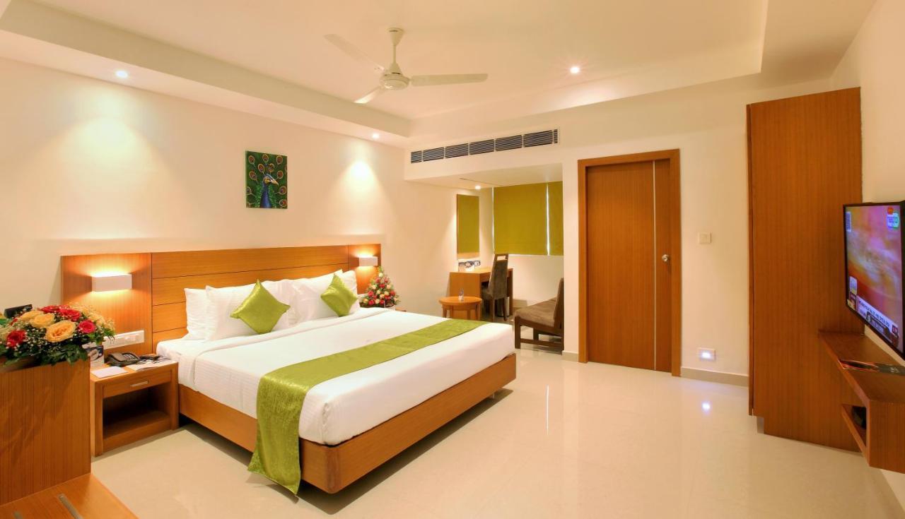 Hotel Apsara Shoranur Eksteriør bilde