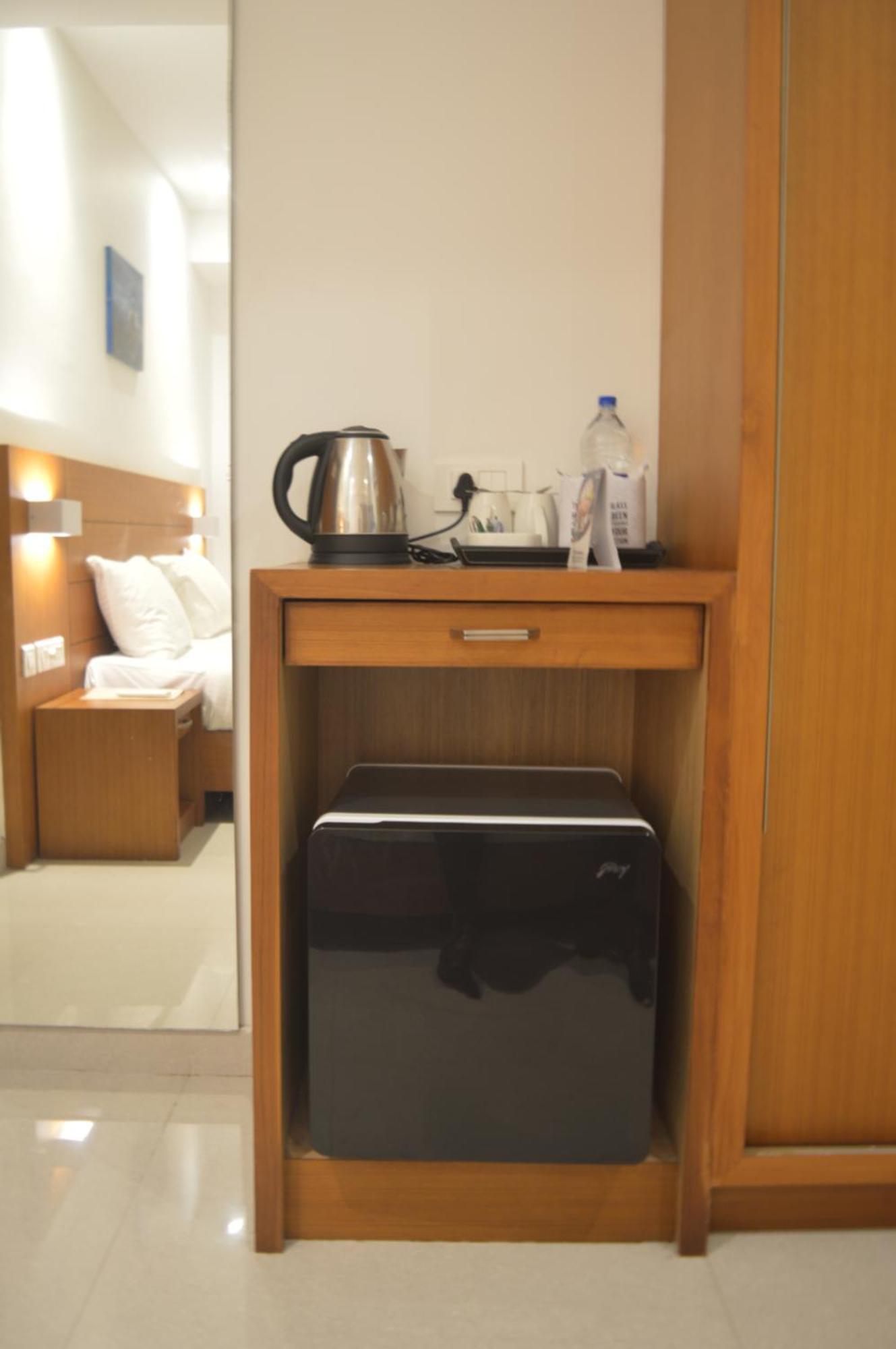 Hotel Apsara Shoranur Eksteriør bilde