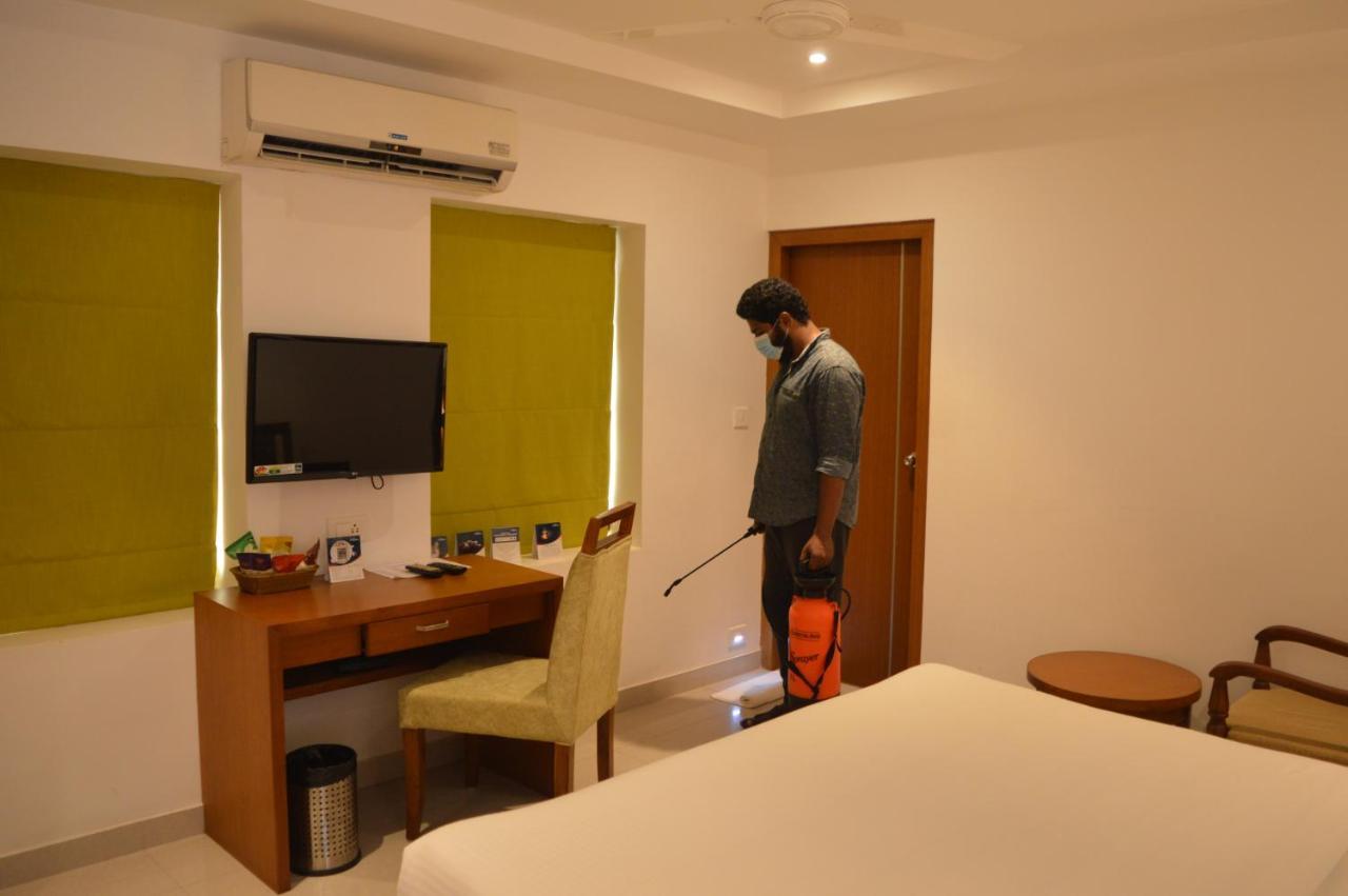 Hotel Apsara Shoranur Eksteriør bilde